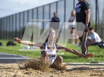 Thumbnail 3 in SEC Conference Meet photogallery.
