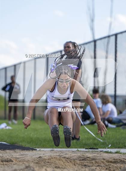 Thumbnail 1 in SEC Conference Meet photogallery.
