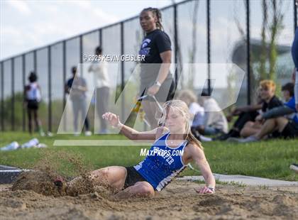 Thumbnail 2 in SEC Conference Meet photogallery.