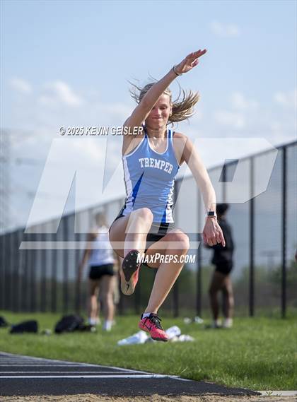 Thumbnail 3 in SEC Conference Meet photogallery.
