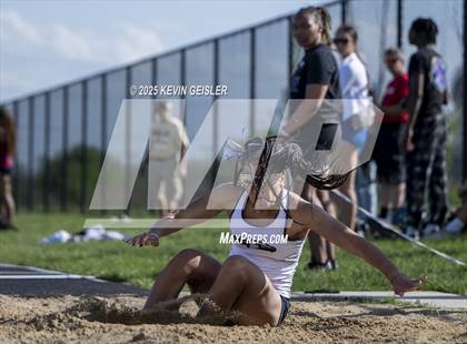 Thumbnail 2 in SEC Conference Meet photogallery.