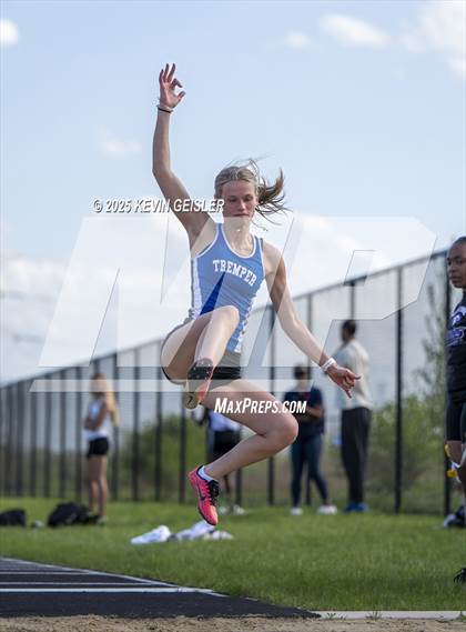Thumbnail 1 in SEC Conference Meet photogallery.