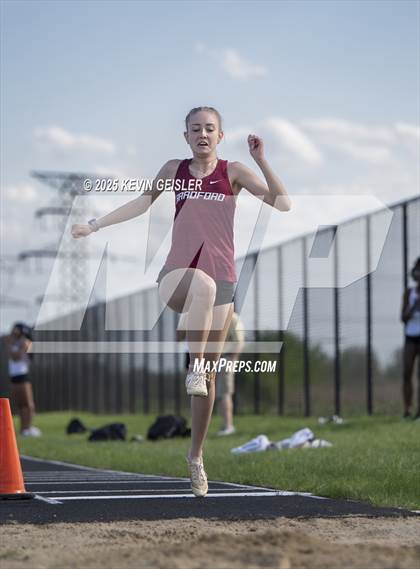 Thumbnail 1 in SEC Conference Meet photogallery.