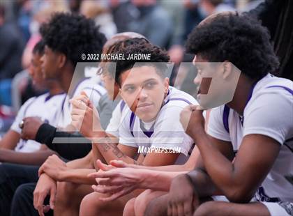 Thumbnail 1 in Garfield vs. Timberline (WIAA 3A Regional Playoff) photogallery.
