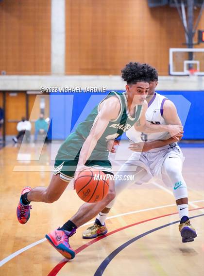 Thumbnail 1 in Garfield vs. Timberline (WIAA 3A Regional Playoff) photogallery.