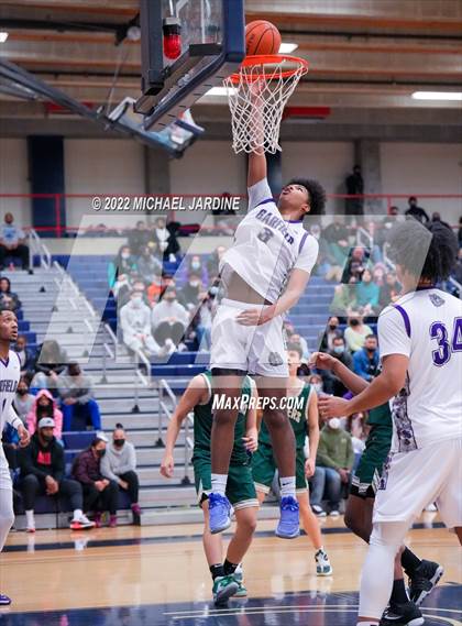 Thumbnail 2 in Garfield vs. Timberline (WIAA 3A Regional Playoff) photogallery.