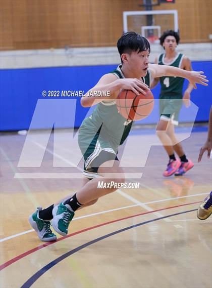 Thumbnail 1 in Garfield vs. Timberline (WIAA 3A Regional Playoff) photogallery.