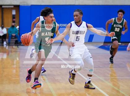 Thumbnail 2 in Garfield vs. Timberline (WIAA 3A Regional Playoff) photogallery.