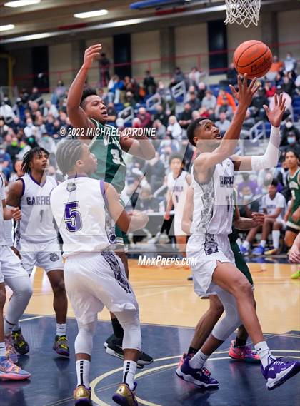 Thumbnail 3 in Garfield vs. Timberline (WIAA 3A Regional Playoff) photogallery.