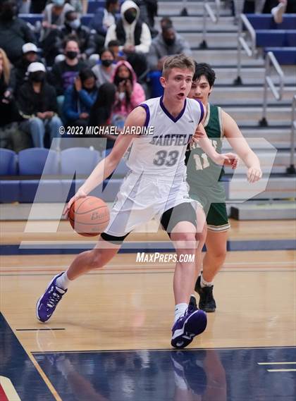 Thumbnail 2 in Garfield vs. Timberline (WIAA 3A Regional Playoff) photogallery.