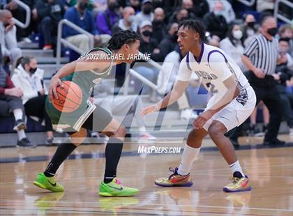 Thumbnail 1 in Garfield vs. Timberline (WIAA 3A Regional Playoff) photogallery.