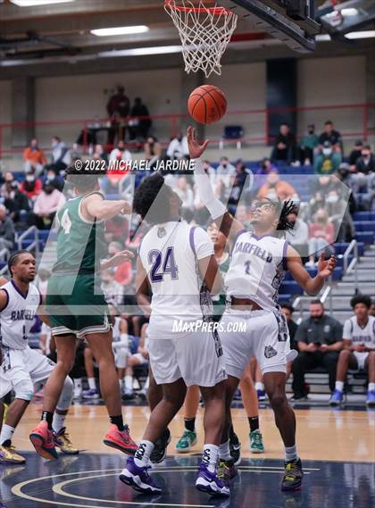 Thumbnail 2 in Garfield vs. Timberline (WIAA 3A Regional Playoff) photogallery.