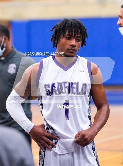 Thumbnail 3 in Garfield vs. Timberline (WIAA 3A Regional Playoff) photogallery.