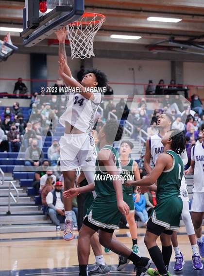 Thumbnail 2 in Garfield vs. Timberline (WIAA 3A Regional Playoff) photogallery.