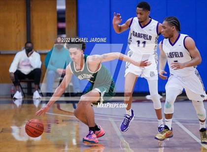 Thumbnail 1 in Garfield vs. Timberline (WIAA 3A Regional Playoff) photogallery.