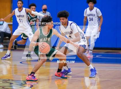 Thumbnail 3 in Garfield vs. Timberline (WIAA 3A Regional Playoff) photogallery.