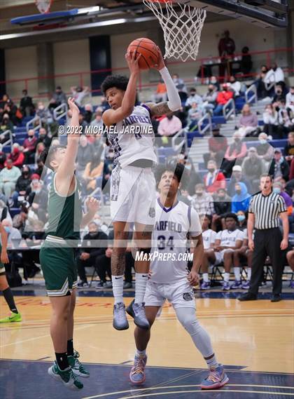 Thumbnail 1 in Garfield vs. Timberline (WIAA 3A Regional Playoff) photogallery.