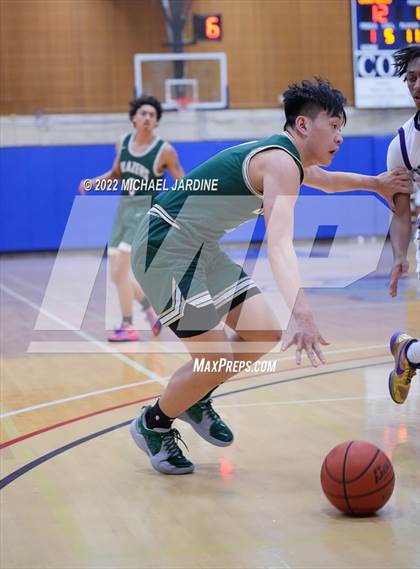 Thumbnail 2 in Garfield vs. Timberline (WIAA 3A Regional Playoff) photogallery.