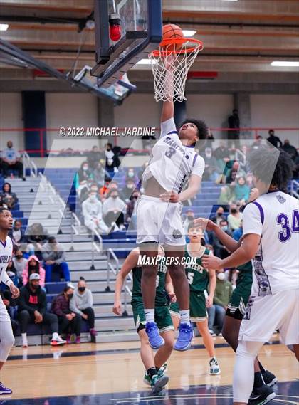 Thumbnail 1 in Garfield vs. Timberline (WIAA 3A Regional Playoff) photogallery.