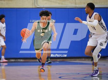 Thumbnail 3 in Garfield vs. Timberline (WIAA 3A Regional Playoff) photogallery.