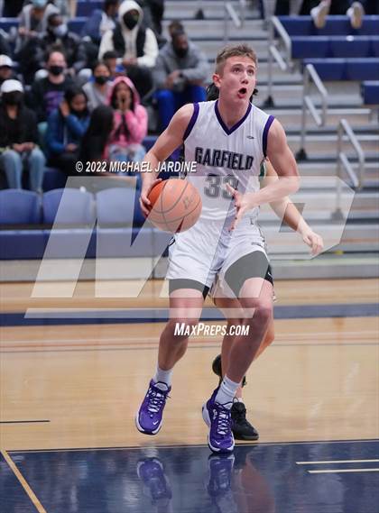 Thumbnail 1 in Garfield vs. Timberline (WIAA 3A Regional Playoff) photogallery.