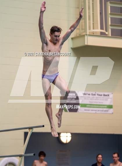 Thumbnail 2 in CHSAA 5A State Championship photogallery.
