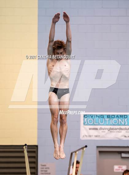 Thumbnail 2 in CHSAA 5A State Championship photogallery.
