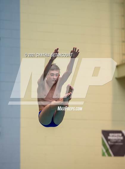 Thumbnail 2 in CHSAA 5A State Championship photogallery.