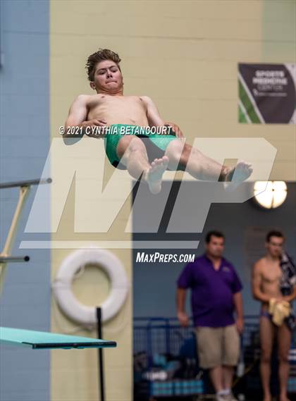 Thumbnail 2 in CHSAA 5A State Championship photogallery.