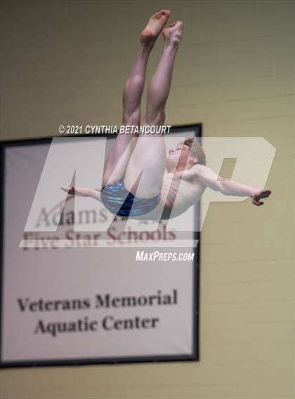 Thumbnail 1 in CHSAA 5A State Championship photogallery.