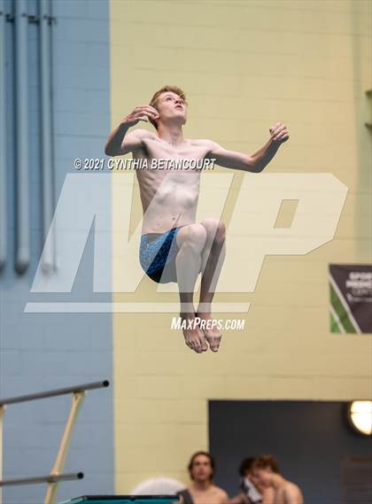 Thumbnail 1 in CHSAA 5A State Championship photogallery.