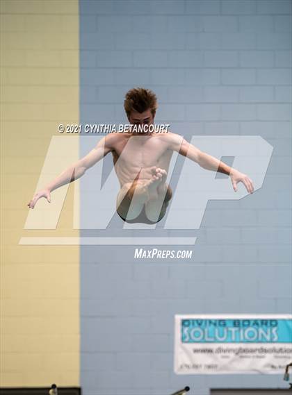 Thumbnail 1 in CHSAA 5A State Championship photogallery.