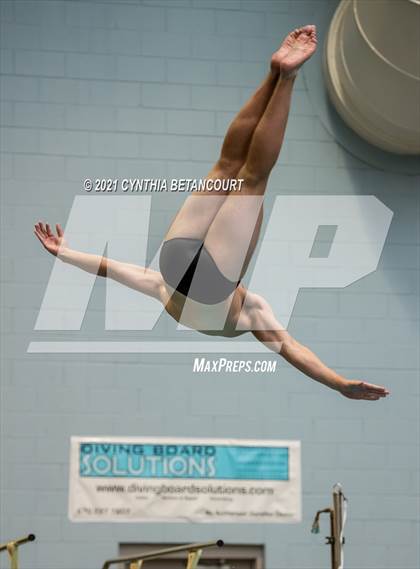 Thumbnail 2 in CHSAA 5A State Championship photogallery.