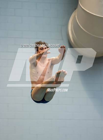 Thumbnail 1 in CHSAA 5A State Championship photogallery.