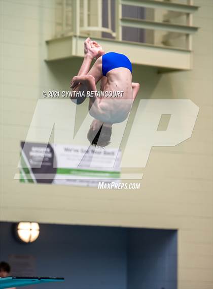 Thumbnail 2 in CHSAA 5A State Championship photogallery.