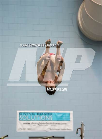 Thumbnail 2 in CHSAA 5A State Championship photogallery.