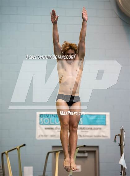 Thumbnail 2 in CHSAA 5A State Championship photogallery.