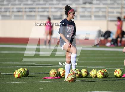 Thumbnail 1 in White vs Frisco Wakeland (UIL 5A Quarterfinal) photogallery.