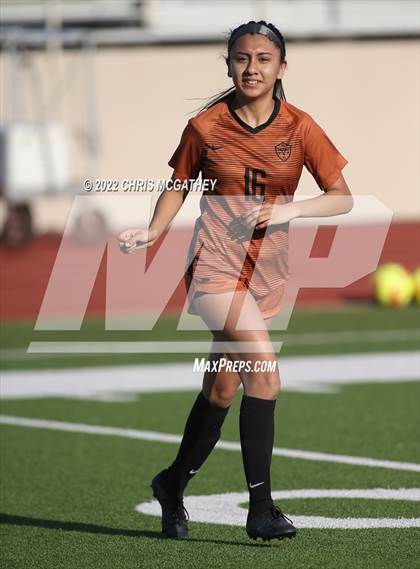 Thumbnail 3 in White vs Frisco Wakeland (UIL 5A Quarterfinal) photogallery.