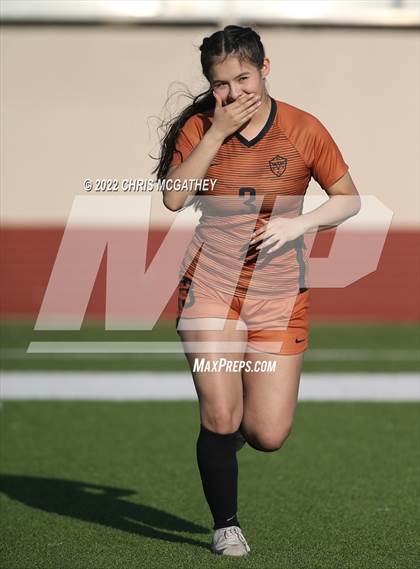 Thumbnail 1 in White vs Frisco Wakeland (UIL 5A Quarterfinal) photogallery.