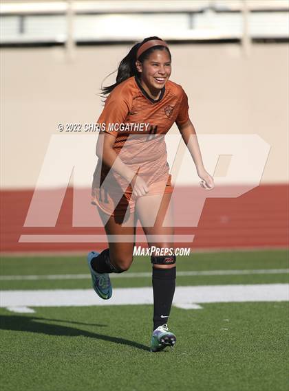 Thumbnail 1 in White vs Frisco Wakeland (UIL 5A Quarterfinal) photogallery.