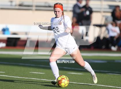 Thumbnail 3 in White vs Frisco Wakeland (UIL 5A Quarterfinal) photogallery.