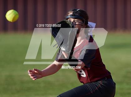 Thumbnail 2 in Twin Springs @ Dobyns-Bennett photogallery.