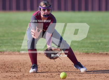 Thumbnail 2 in Twin Springs @ Dobyns-Bennett photogallery.