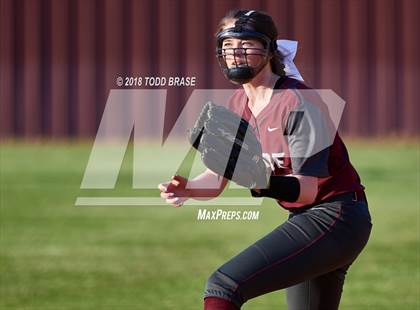 Thumbnail 3 in Twin Springs @ Dobyns-Bennett photogallery.