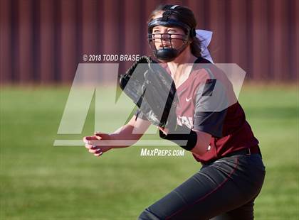 Thumbnail 1 in Twin Springs @ Dobyns-Bennett photogallery.