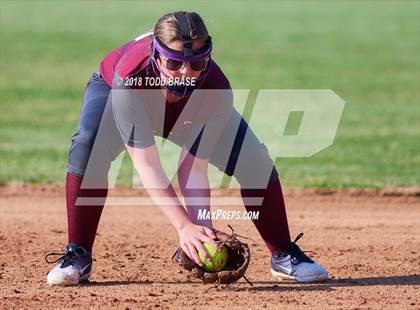 Thumbnail 1 in Twin Springs @ Dobyns-Bennett photogallery.