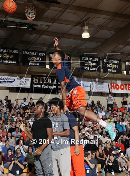 Thumbnail 2 in City of Palms Classic Slam Dunk Contest photogallery.