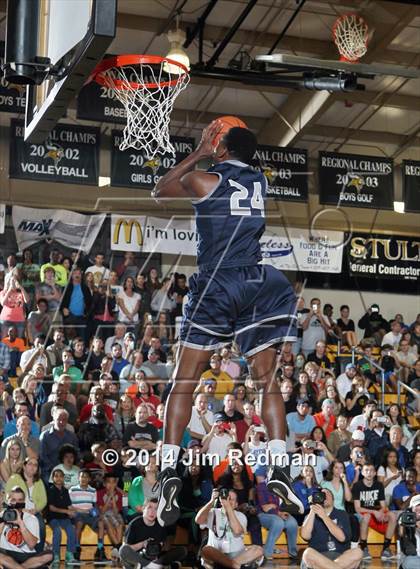 Thumbnail 3 in City of Palms Classic Slam Dunk Contest photogallery.