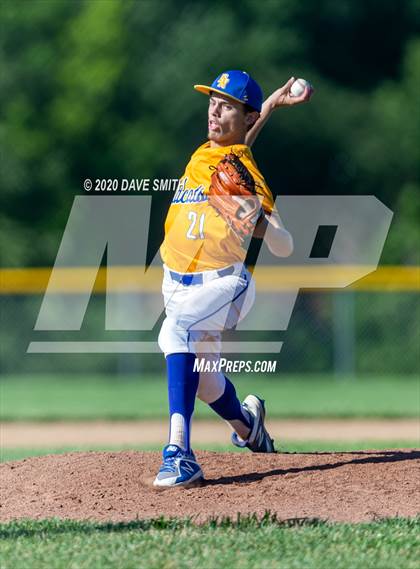 Thumbnail 2 in Davenport Central @ Davenport North photogallery.